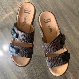 Clarks Women's Black and Brown Snakeskin Sandals